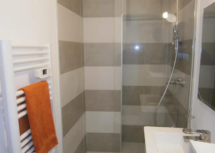 Daire 2 Pieces Coeur Vieil *